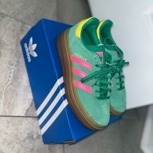 Adidas Gazelle Bold size 6.5 💕💚